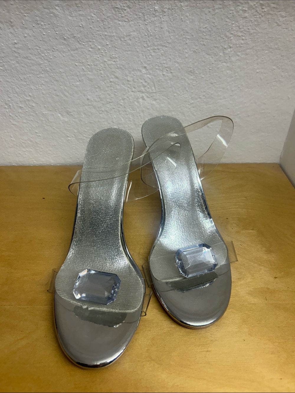 NWOT Silver Clear-Strap Gem Slide Sandals - Women's